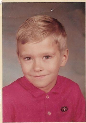 Larry Eugene Medek photo gallery thumbnail 5 of 86