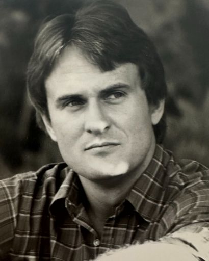 Robert Louis Larsen Jr's obituary image