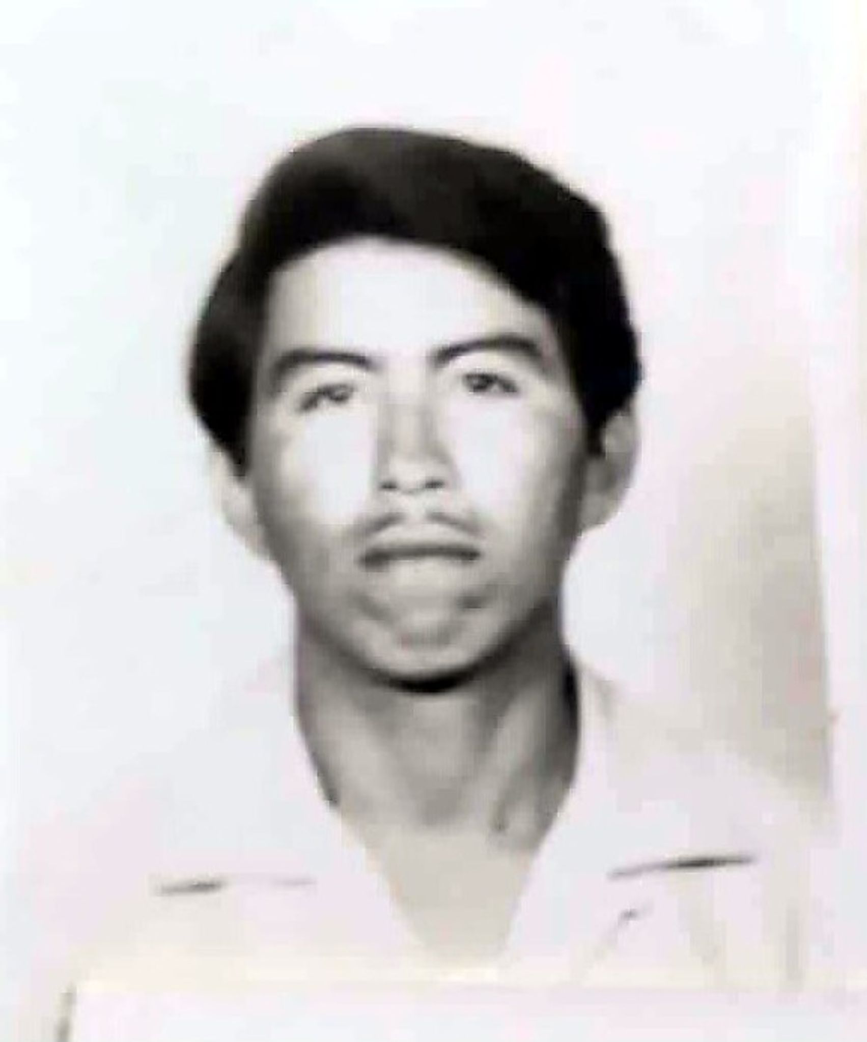 Simon Serna photo gallery image 1 of 69