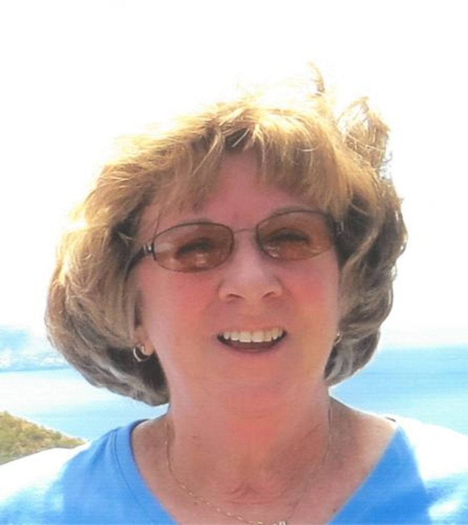 Wanda  Mae Smith