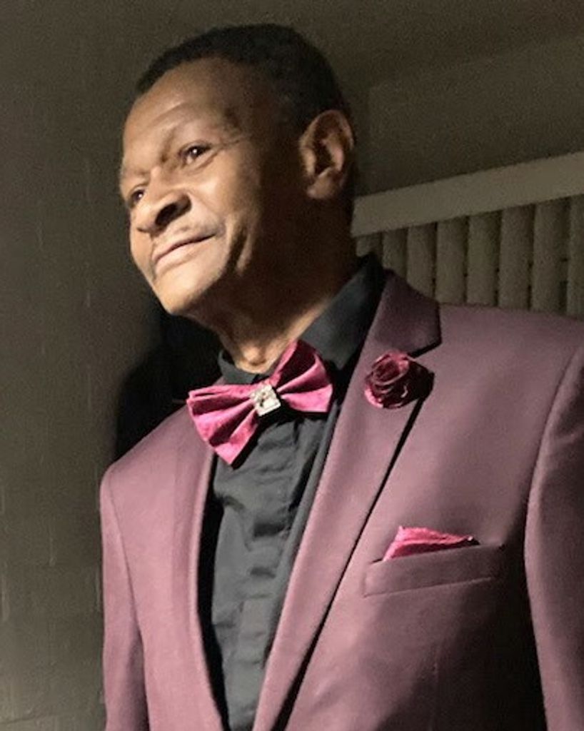 Michael Lewis Profile Photo