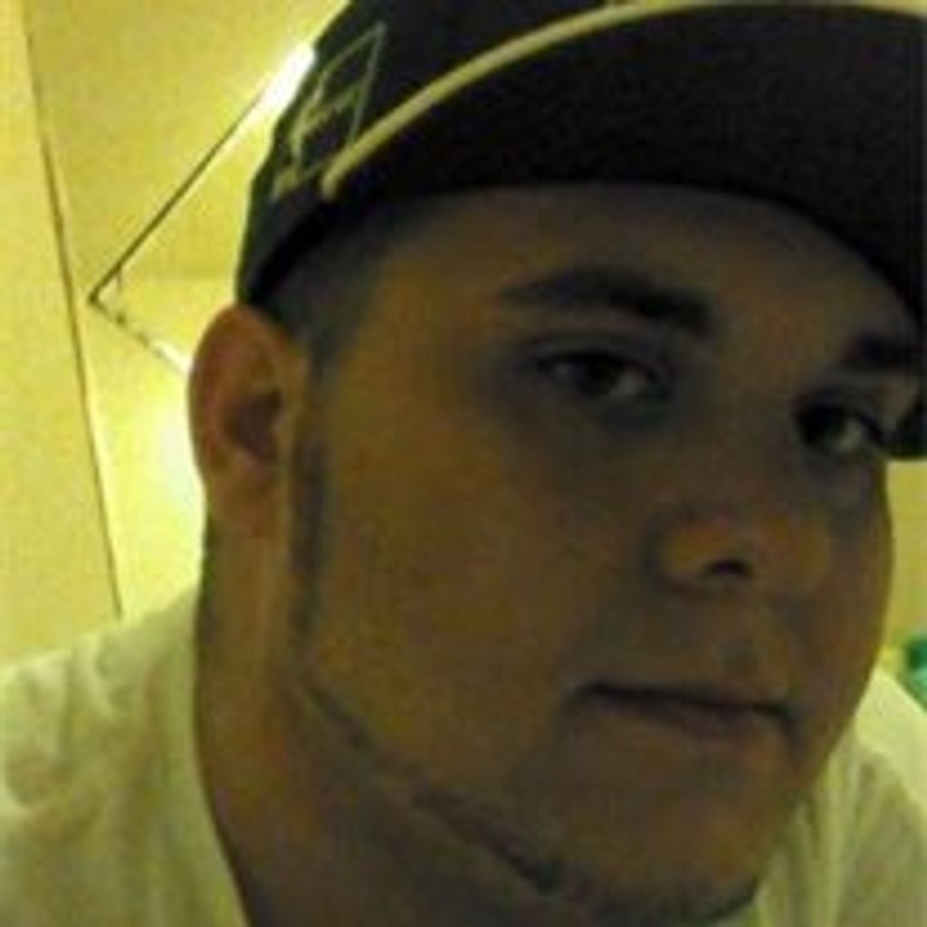 Angel Robert Galarza Profile Photo