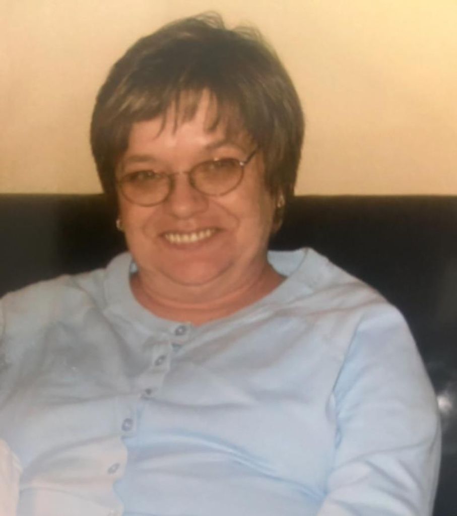 Joan D. Roberts (Hochstuhl)