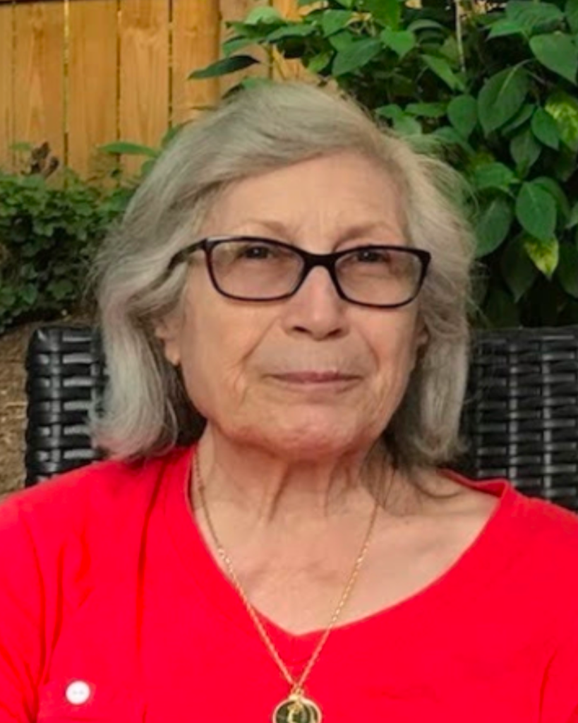 RoseMarie Khavari Profile Photo