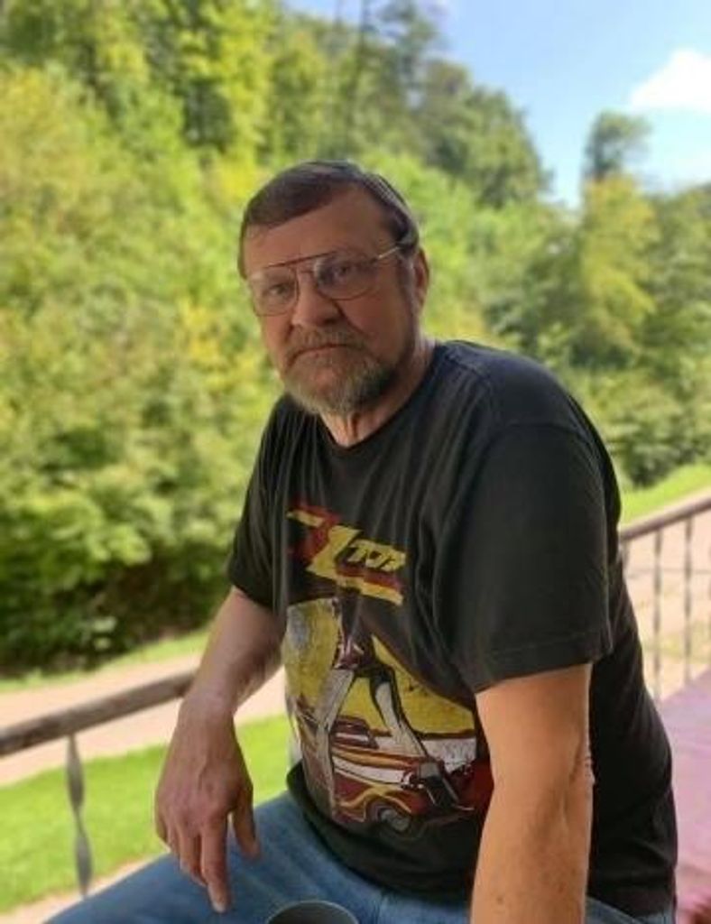 Edward Campbell Profile Photo