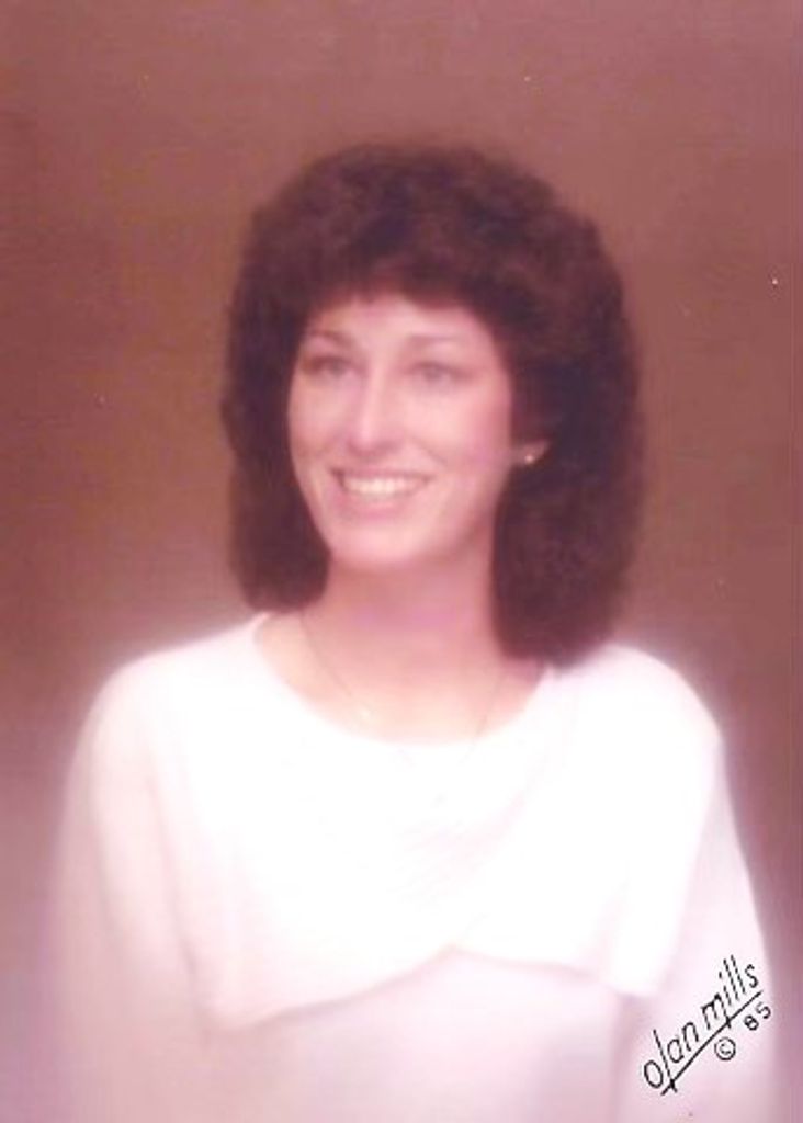Mary Therese 'Mtv' Veile Profile Photo
