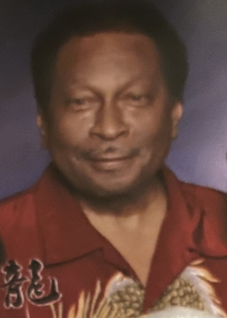 Donnell Alexander Profile Photo