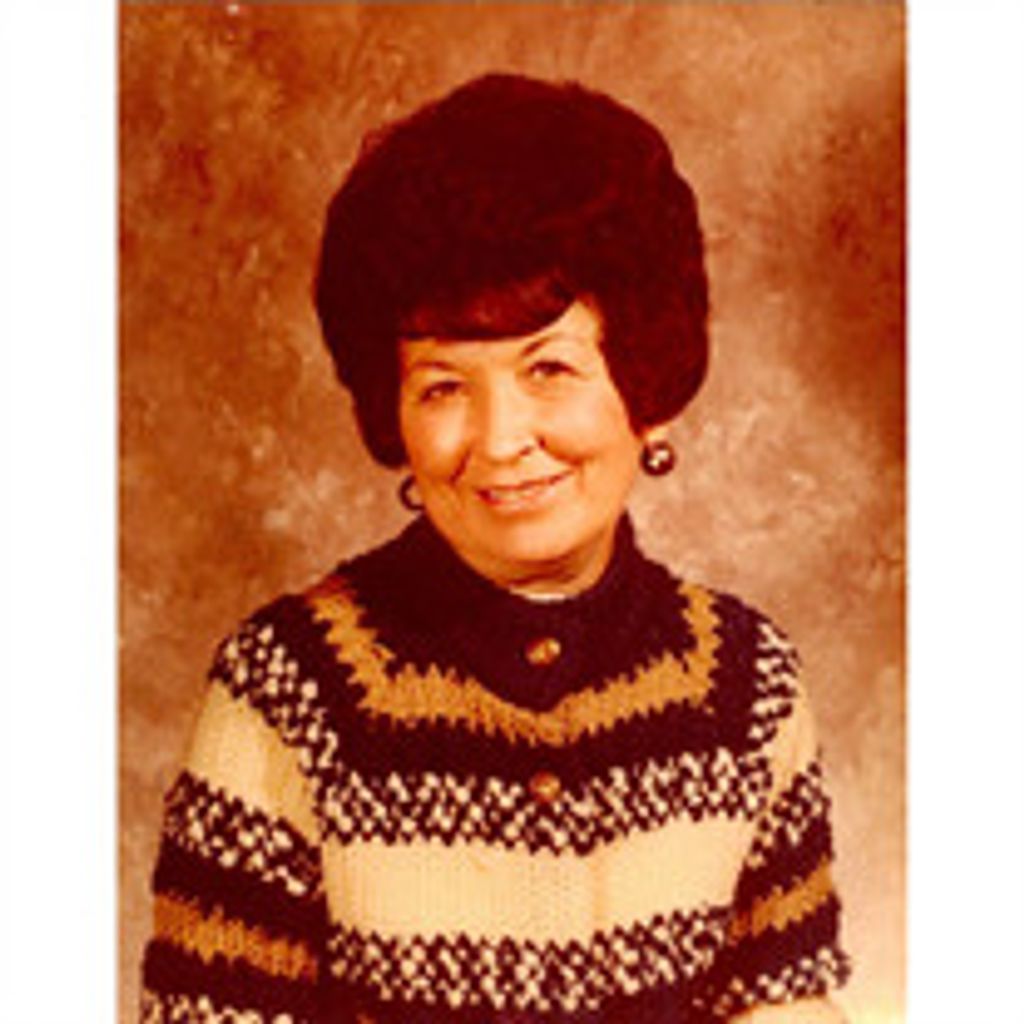 Eva R Curtis