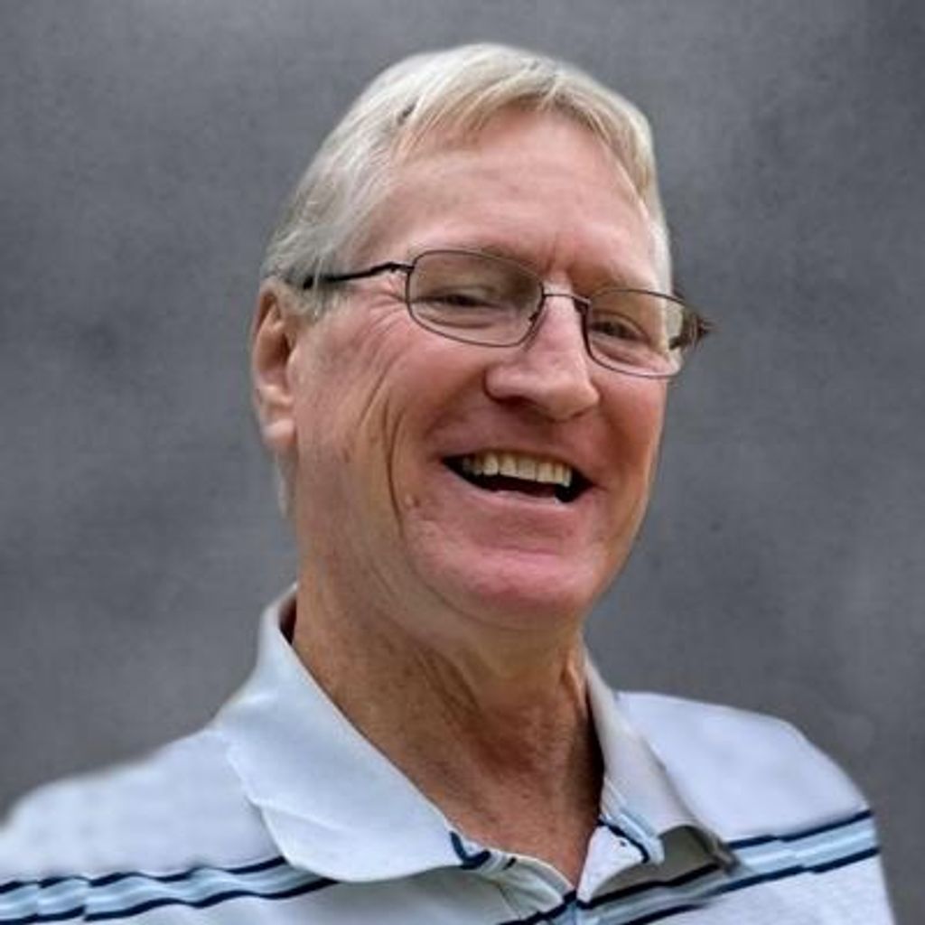 Buck Wallace Sharp Profile Photo