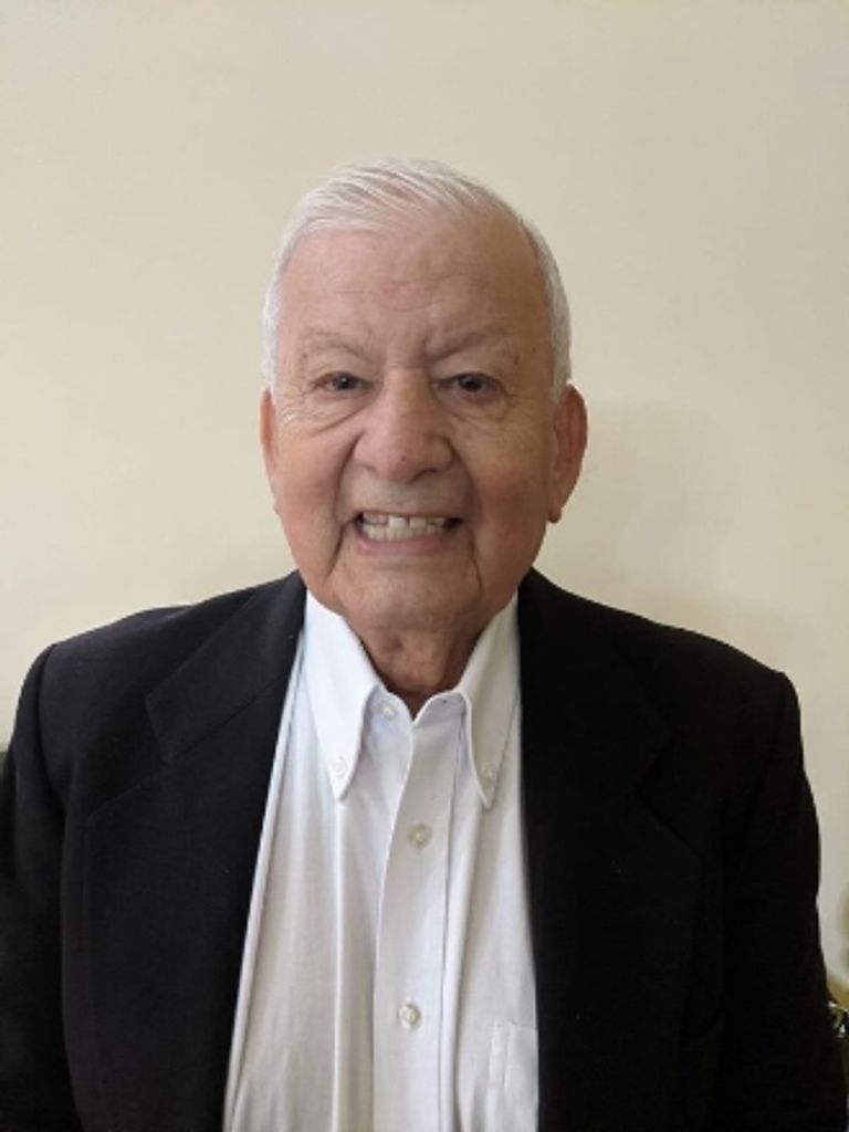 Luis Dario Fernandez Profile Photo