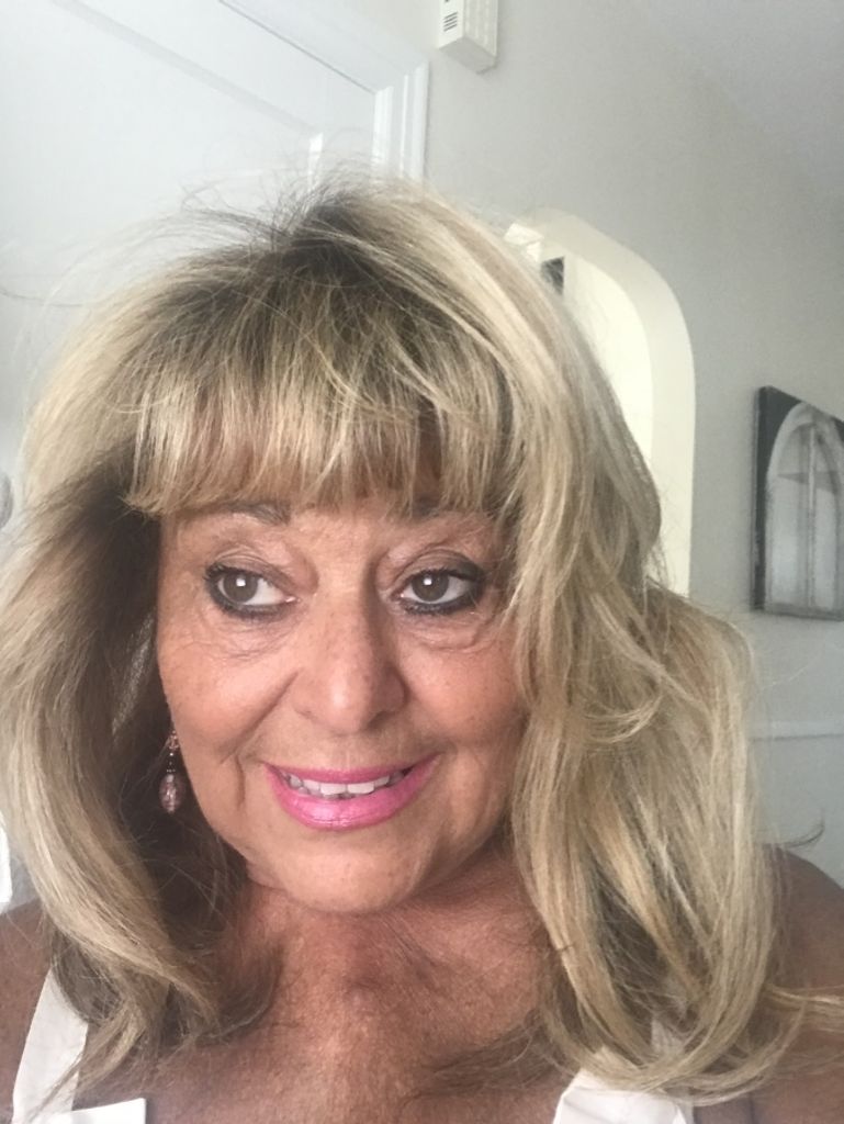 Linda J. (Scaralia)  Giordano