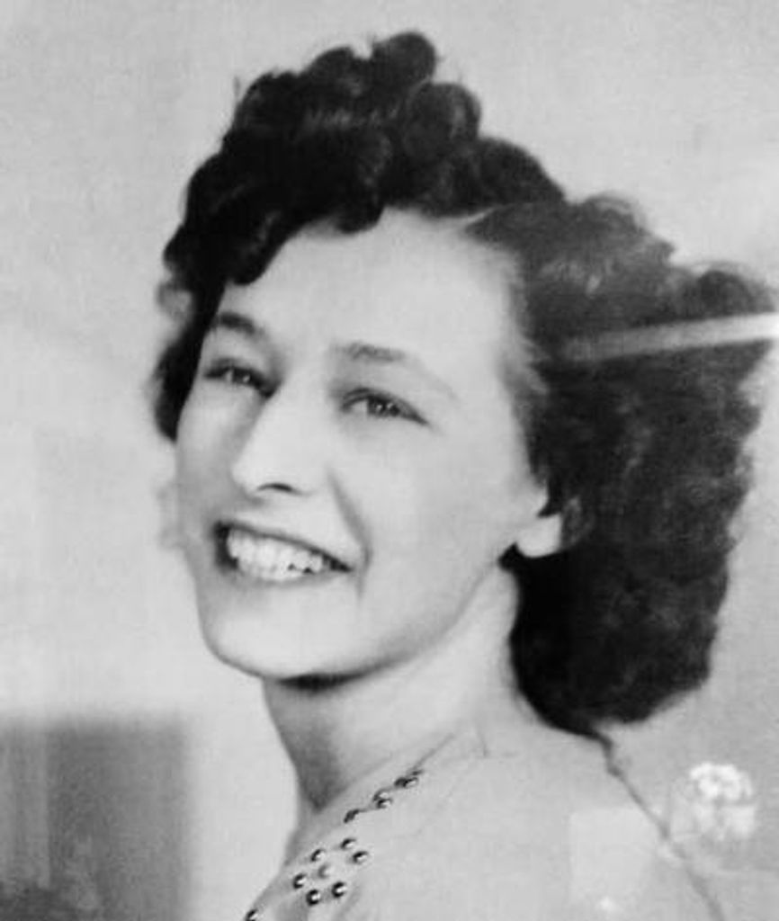 Gertrude Essaff Profile Photo