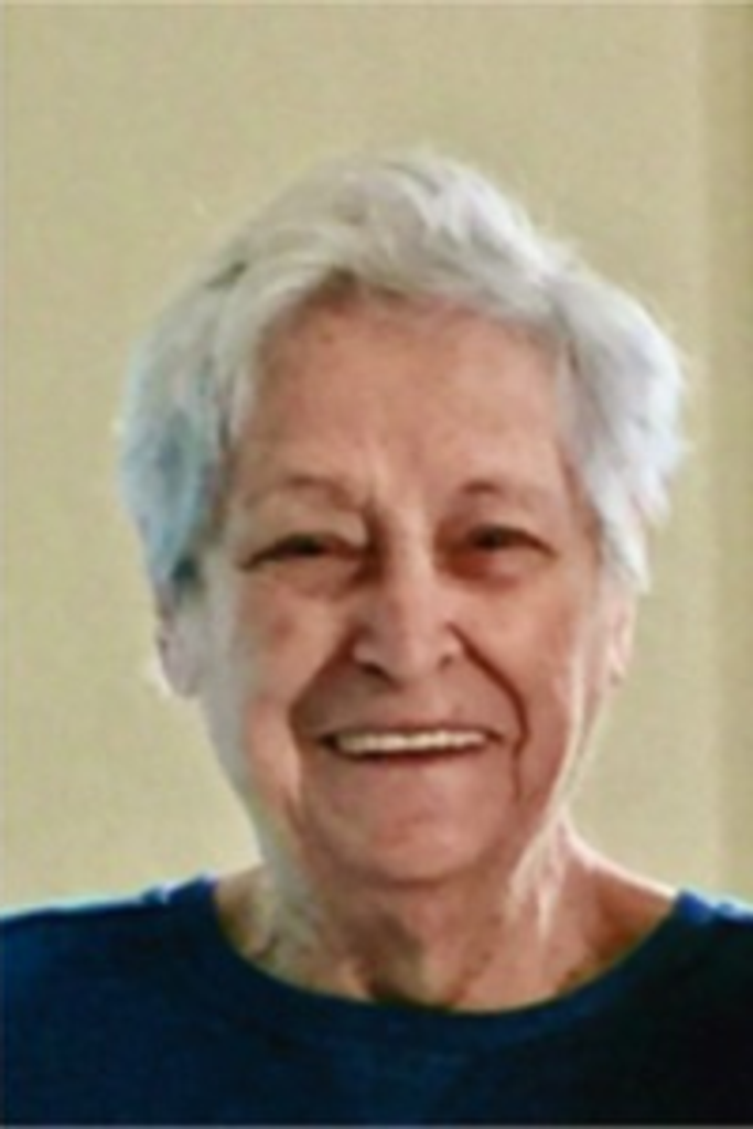 Olivia "Livvy" (Simmons) Cordeiro