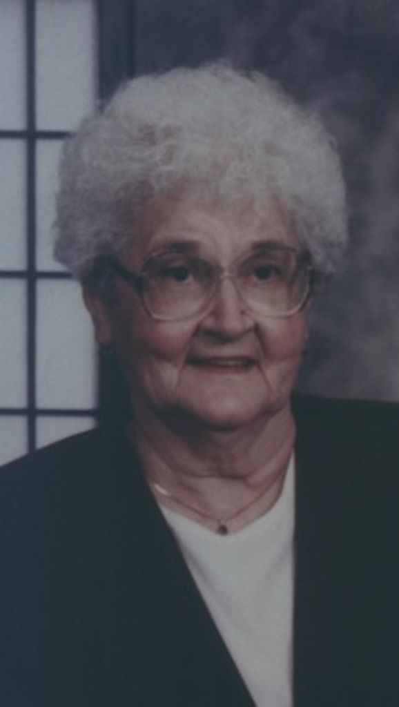 Helen Dobos