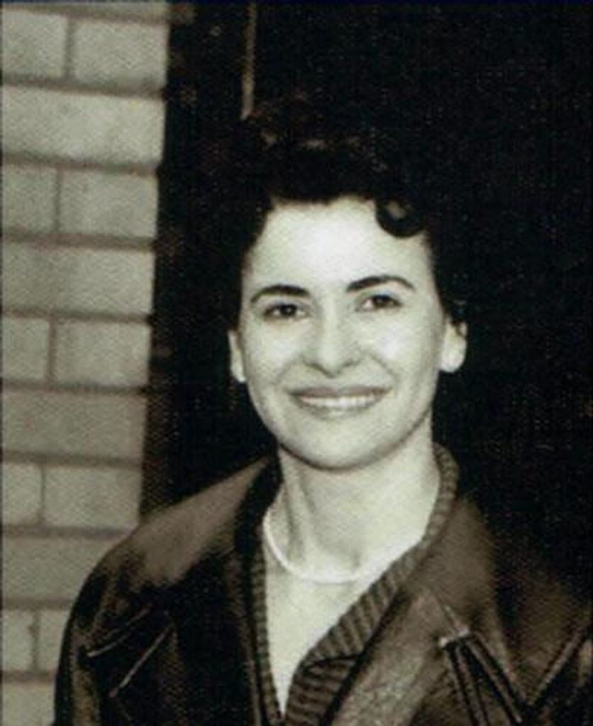 Dolores "Dee" (Carey) Yago