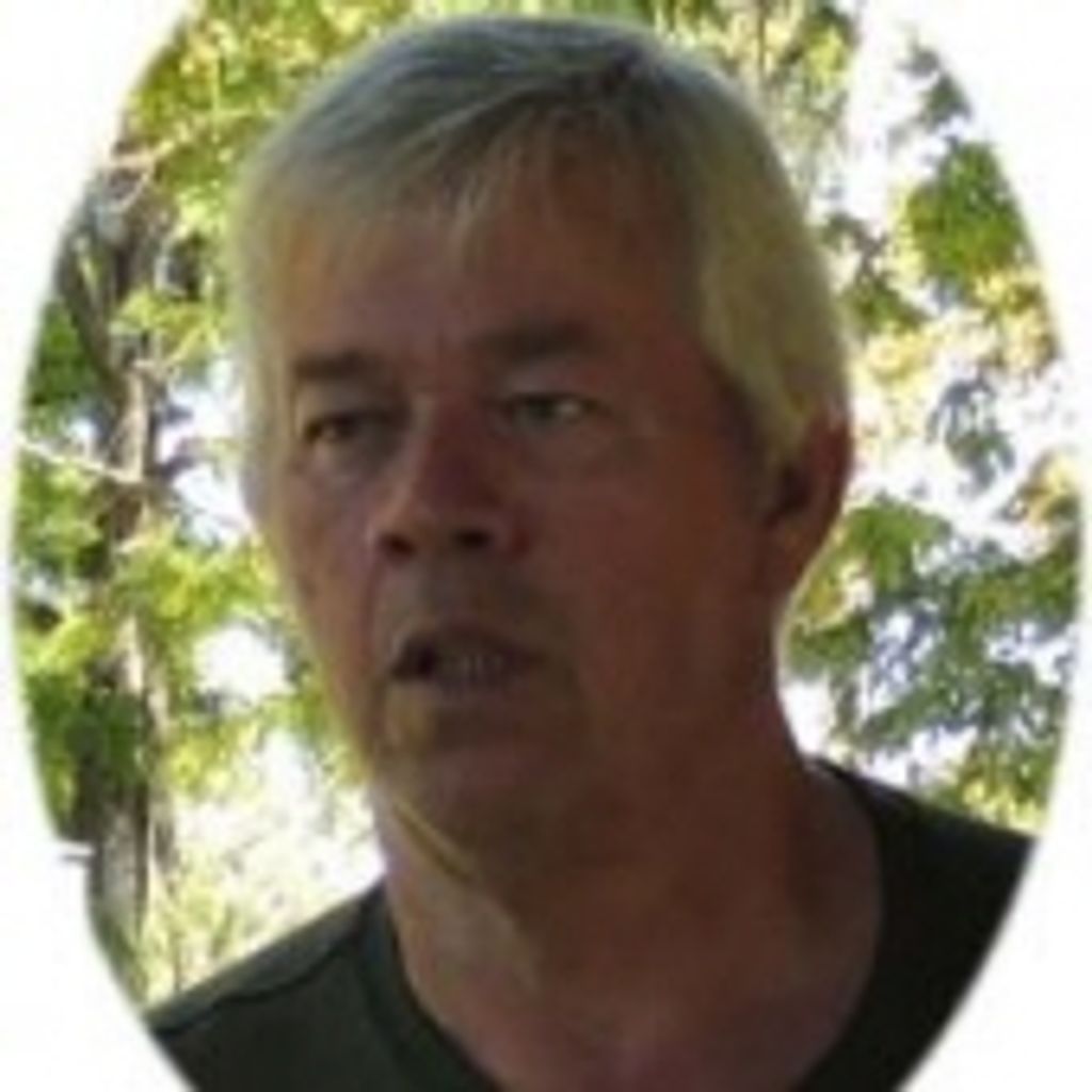 Tom Hamilton Profile Photo