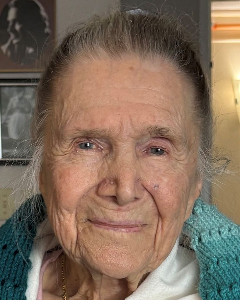 Elizabeth "Lisa" Veszpremi