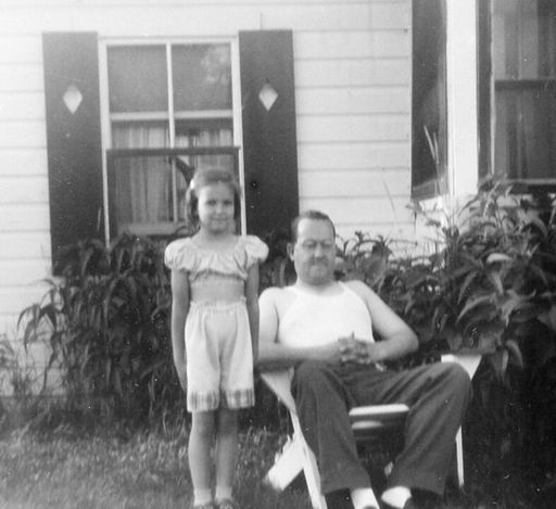 Roberta Seavey photo gallery thumbnail 18 of 61