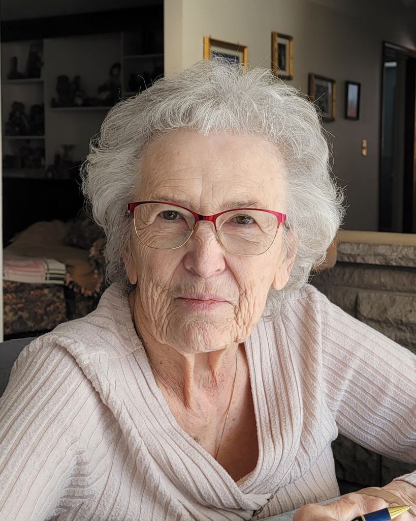 Myrna Lynn (Schlee) Walters