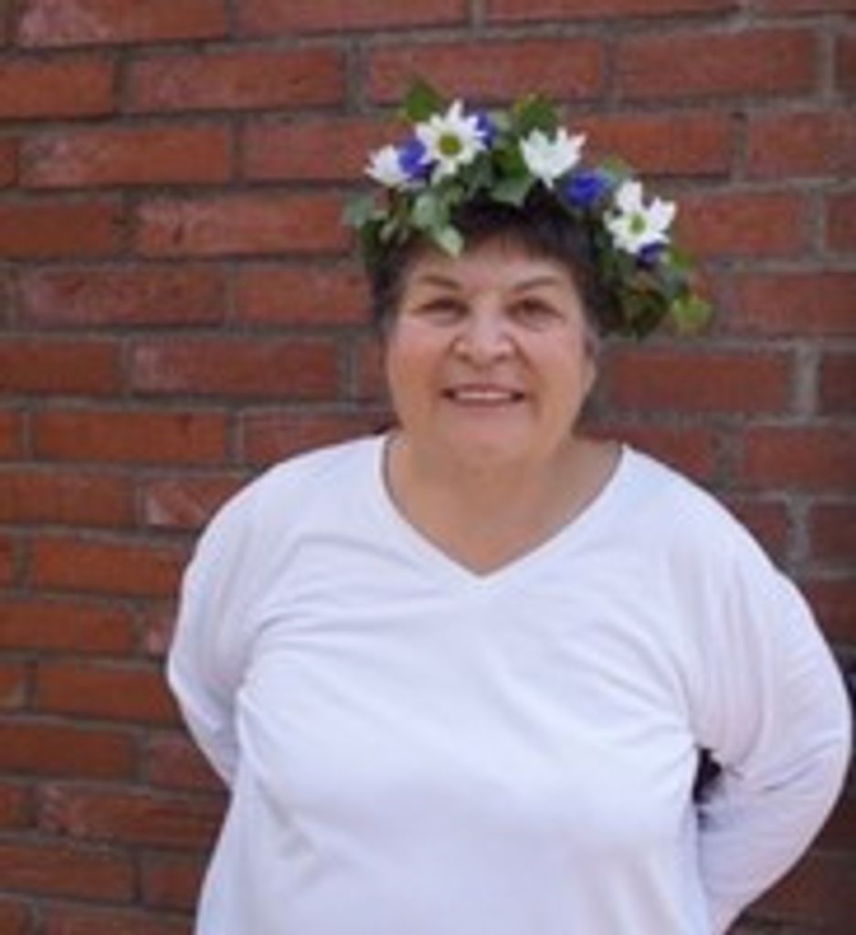 Arlene Laura Be Cotte
