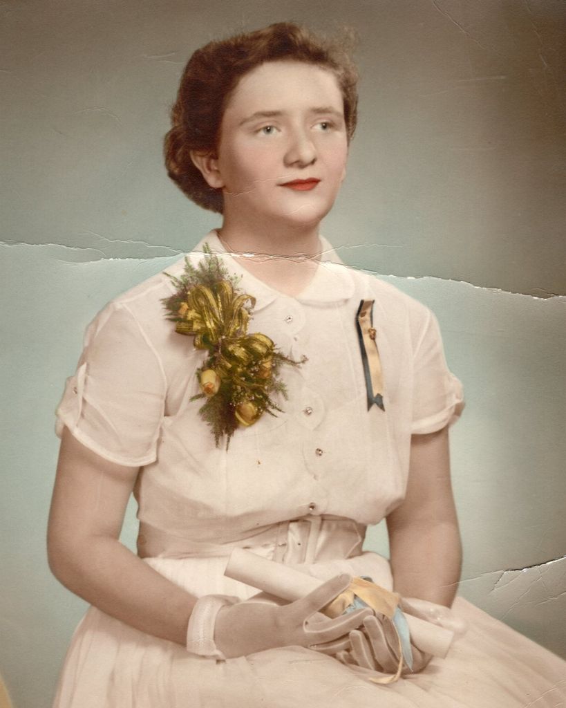 Mrs. Beverly Leo