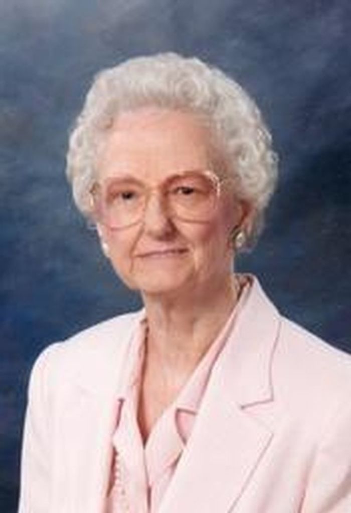 Jeanette C Holt