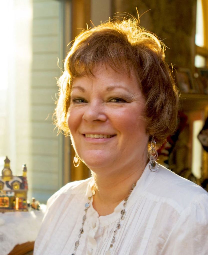 Suzanne M. (nee Charvat) Fredrickson Profile Photo