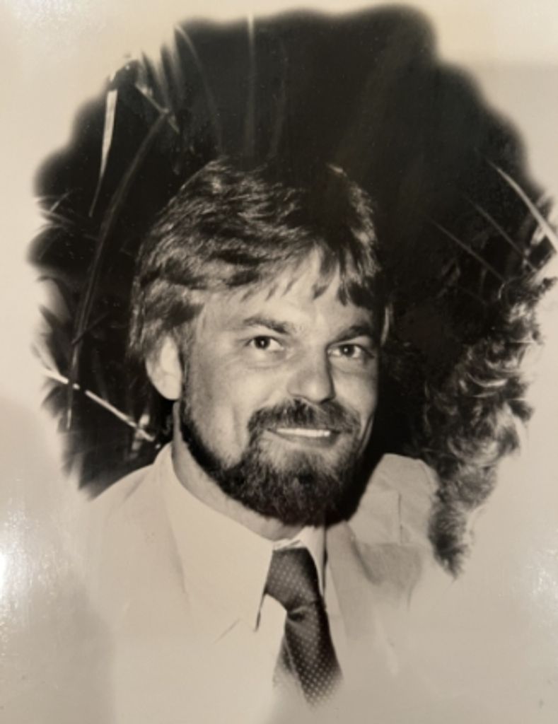 John Iwan Kunasz Profile Photo