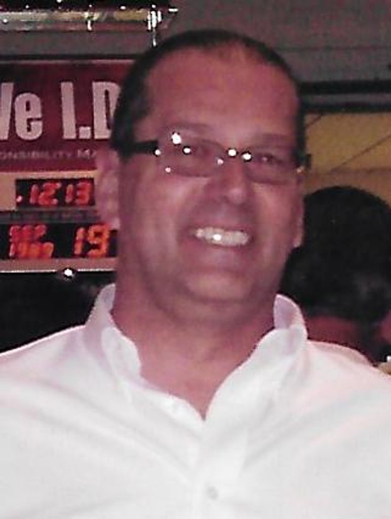 Dennis Mckay Profile Photo