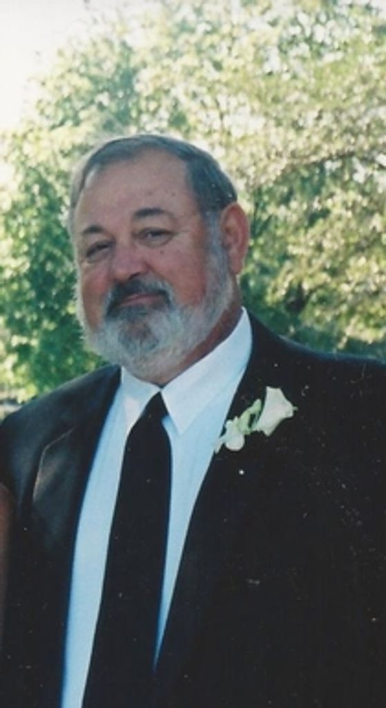 Frederick "Fred" Miklusak