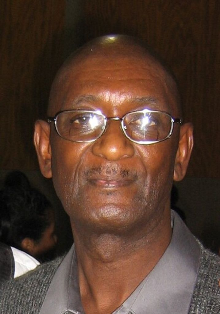 Larry Curgil Profile Photo