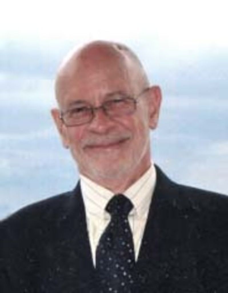 Robert Cameron Profile Photo