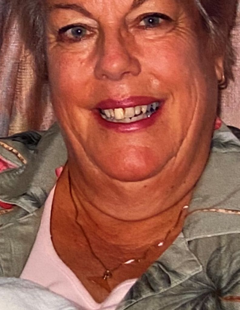 Sandra Joy Newbry Profile Photo