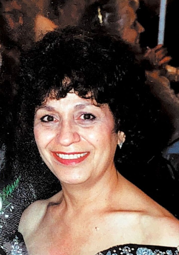 Anna Gulezian Profile Photo