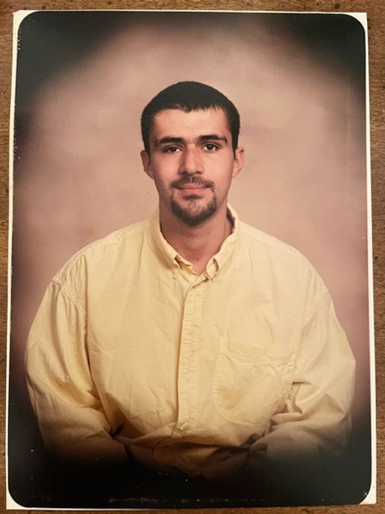Luis Rosado Profile Photo