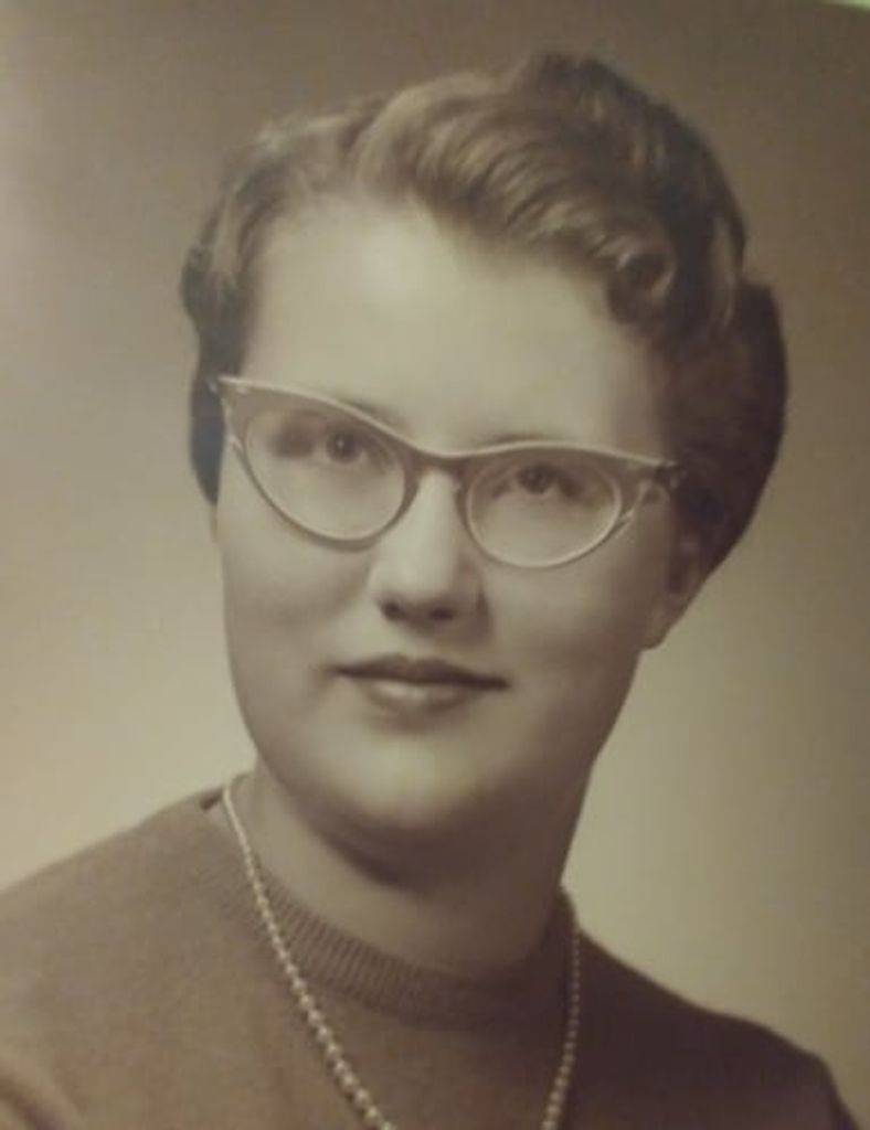 Antoinette Leahe Lueck