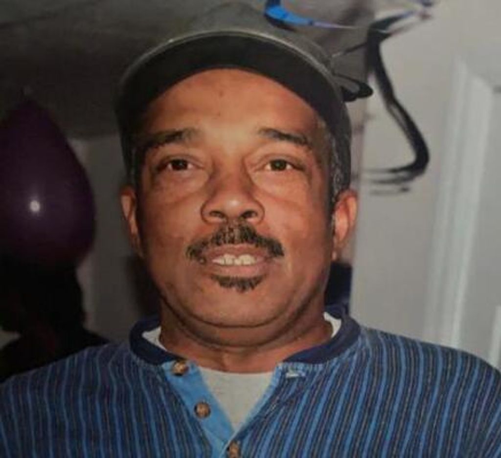 Dennis Lee Holland Profile Photo