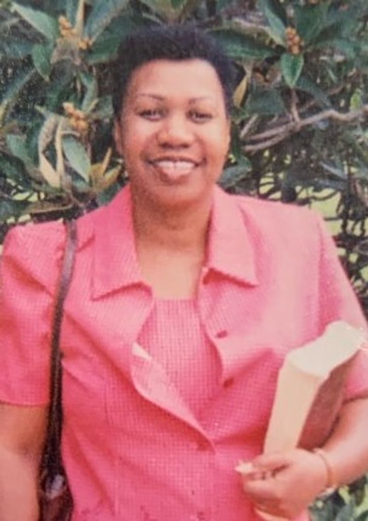 Maxine Barnes Profile Photo
