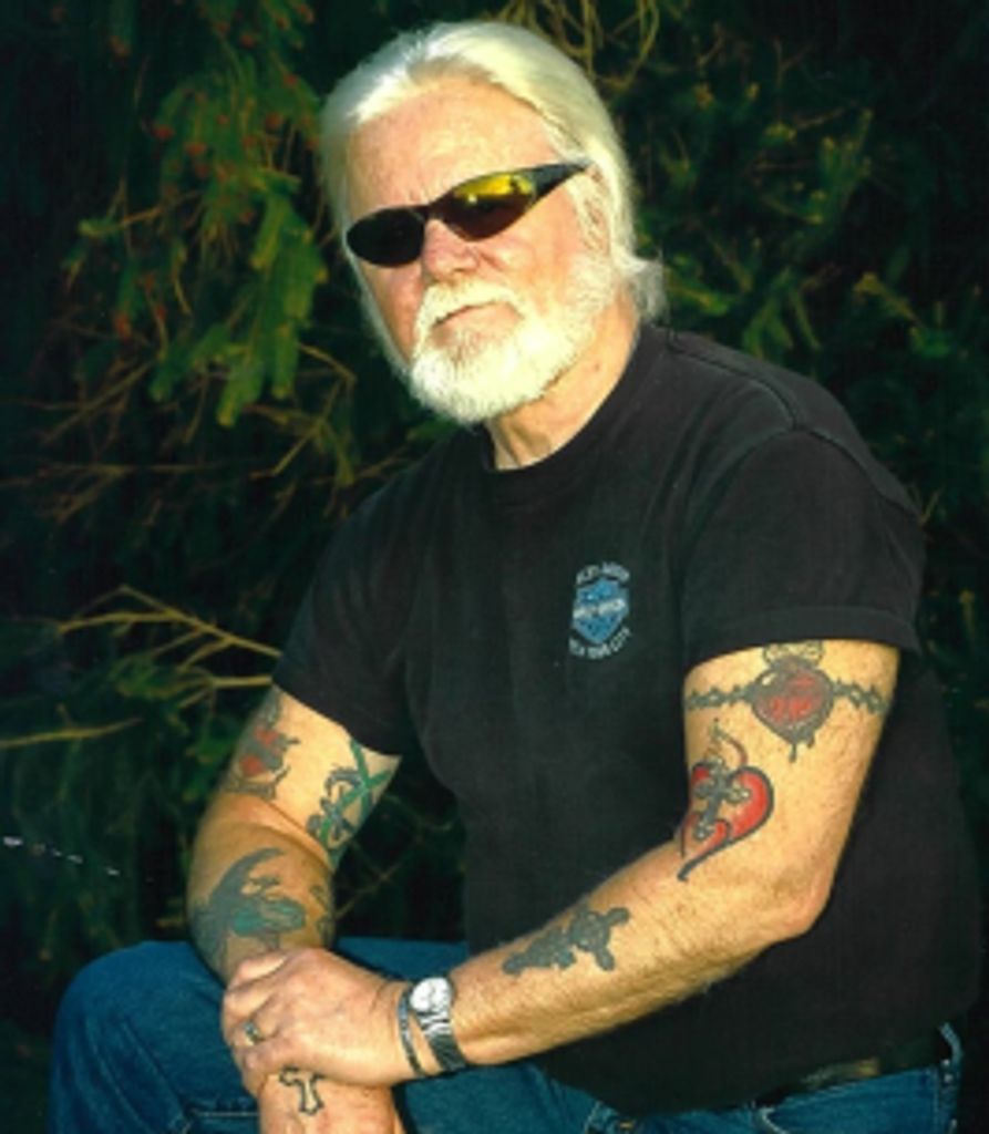 Thomas Cowan Profile Photo