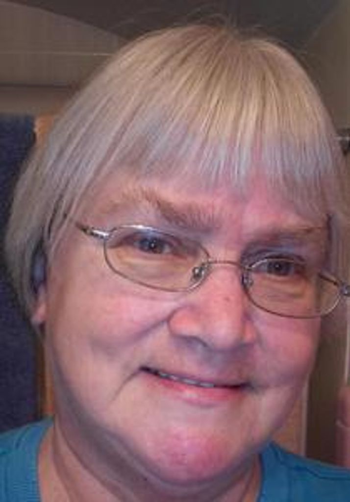 Emma (Cook)  Lewis