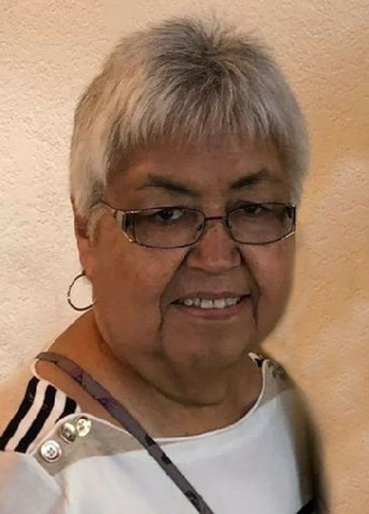 Juanita Sennett