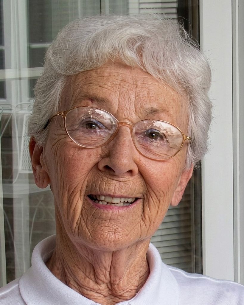 Dolores Lorraine Macken