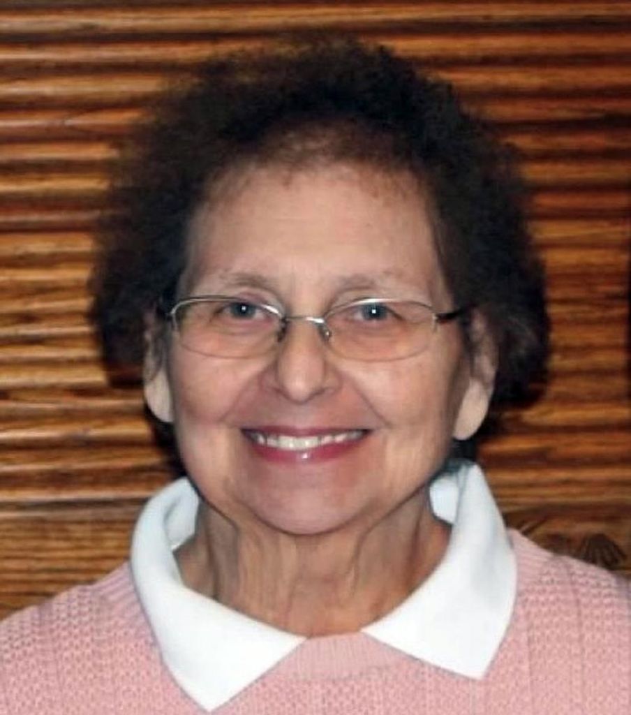 Linda Lou Plowman