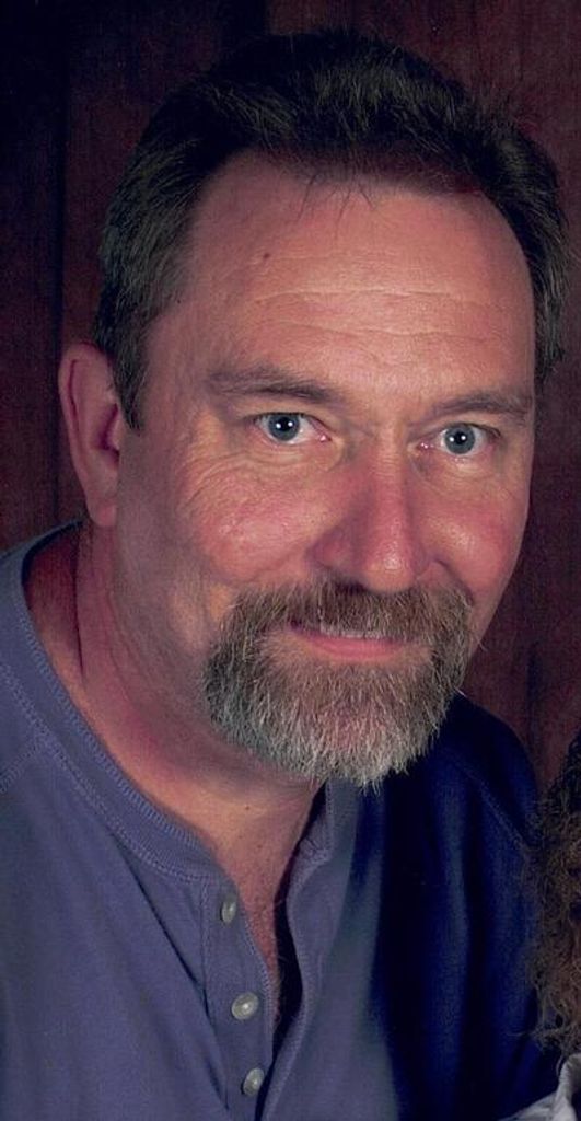 Timothy Mark Elliott Profile Photo