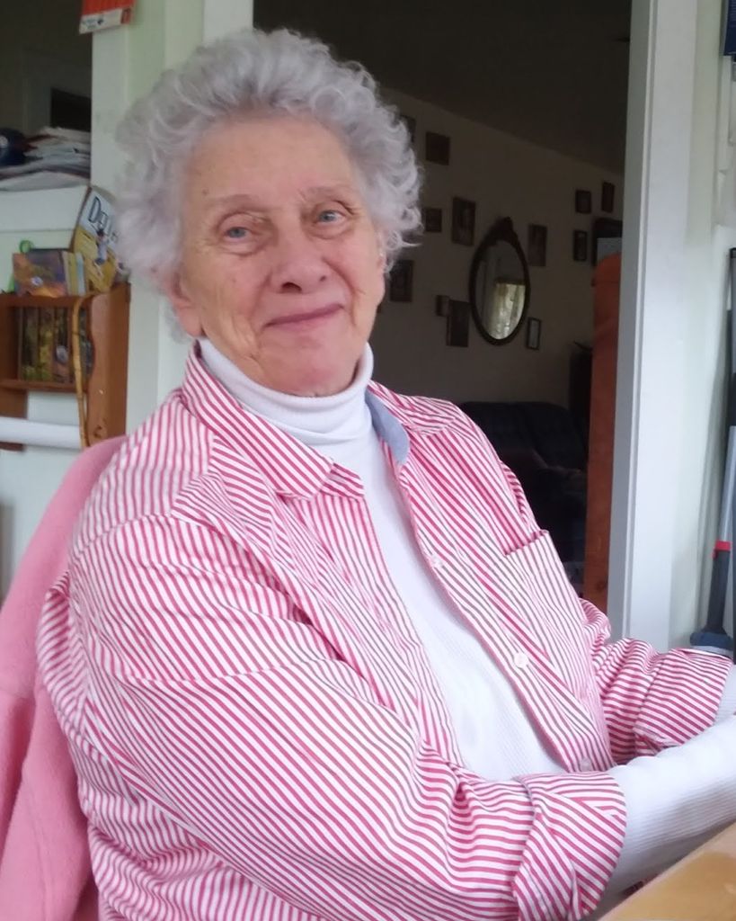 Marilynn June Vanderhoofven