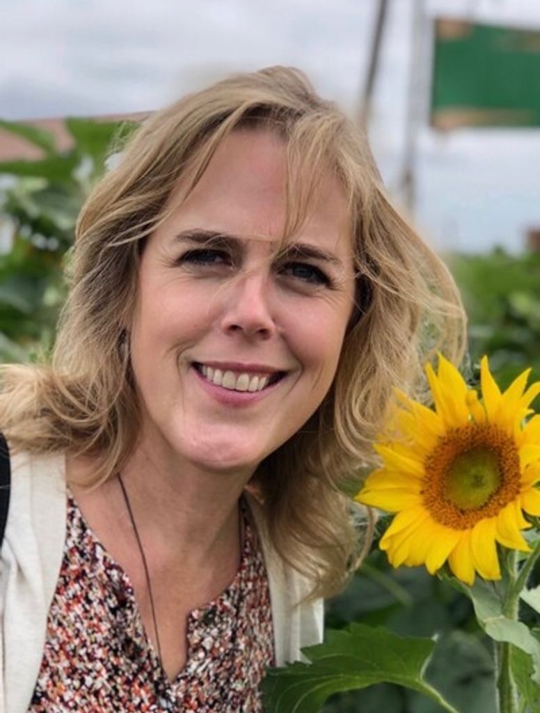 Angela Little Profile Photo