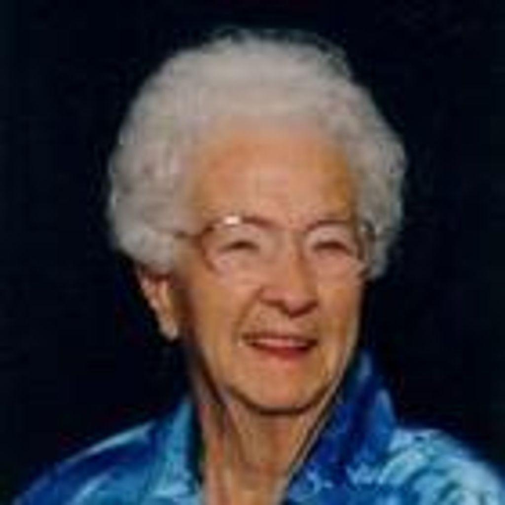 Dorothy L Smith