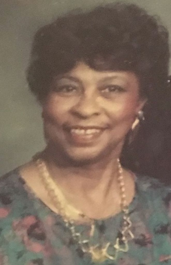 Maxine Smith Simmons Profile Photo