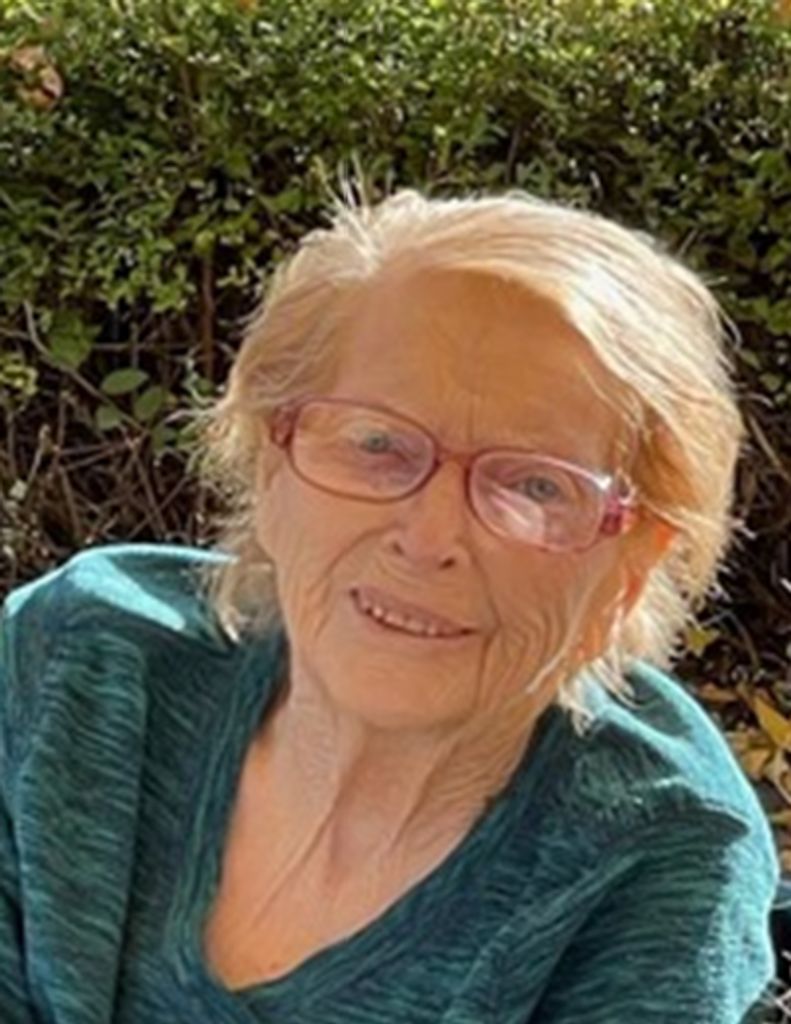 Maureen "Mo" Beal