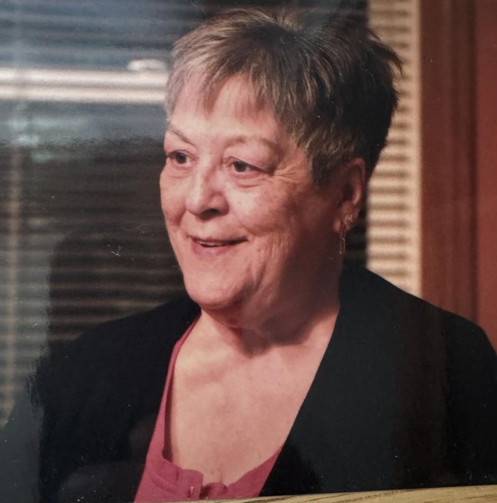 Ernestine Valdez Profile Photo